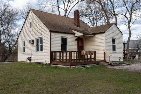3100 W Wackerly, Midland, MI 48640