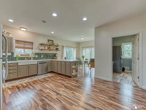 Kitchen - 531 Toledo, Dundee, MI 48131 photo 1 of 3