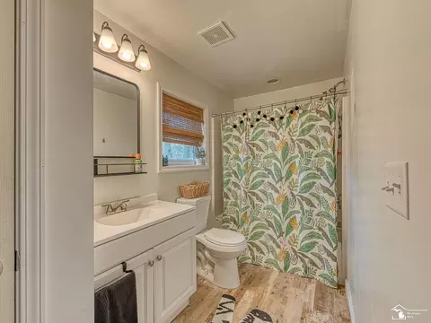 Bath - 531 Toledo, Dundee, MI 48131 photo 2 of 3