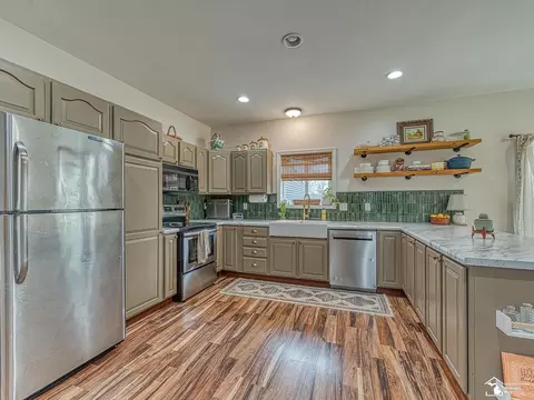 Kitchen - 531 Toledo, Dundee, MI 48131 photo 2 of 3