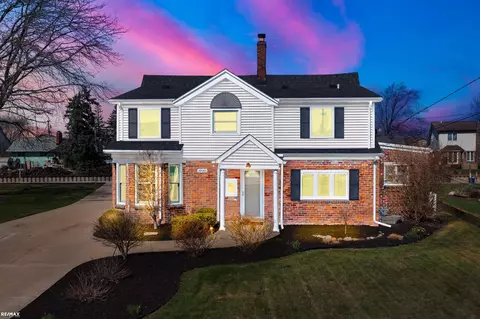 39085 Lakeshore, Harrison Township, MI 48045