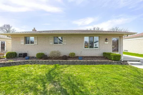 46911 Crestview, Macomb, MI 48044 photo 39