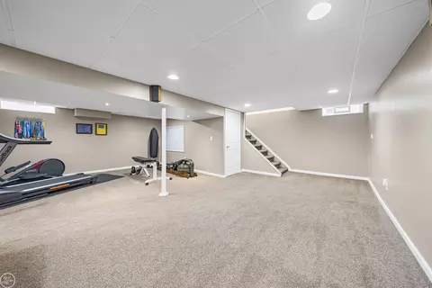 46911 Crestview, Macomb, MI 48044 photo 30