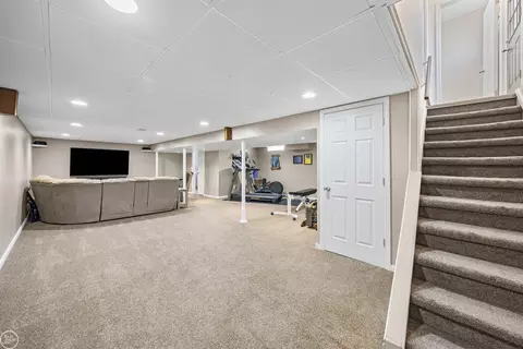 46911 Crestview, Macomb, MI 48044 photo 25