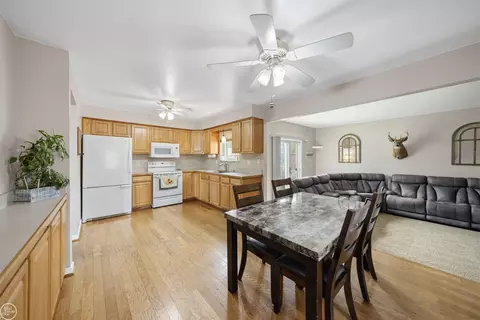 46911 Crestview, Macomb, MI 48044 photo 12