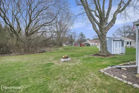 3126 Pinegate, Flushing, MI 48433 photo 17