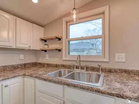 417 W 5th, Monroe, MI 48161 photo 5