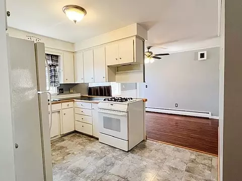 Kitchen - 526 E Park, Harrison, MI 48625 photo 4 of 4