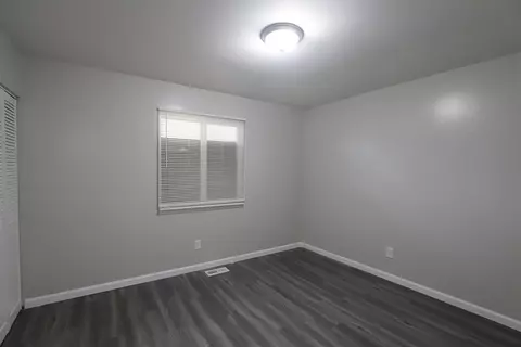 Bedroom - 2735 Tiptree, Flint, MI 48506 photo 1 of 3