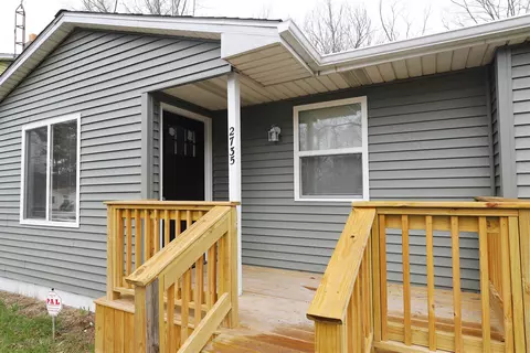 Exterior - 2735 Tiptree, Flint, MI 48506 photo 2 of 7