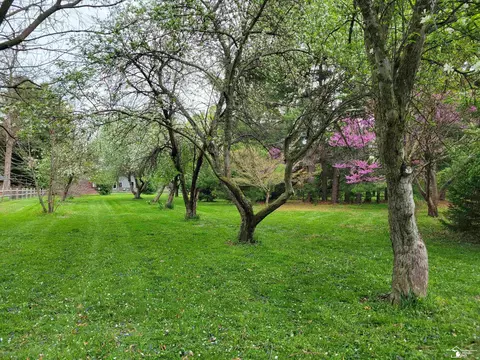 14 Lakeridge, Adrian, MI 49221 photo 3