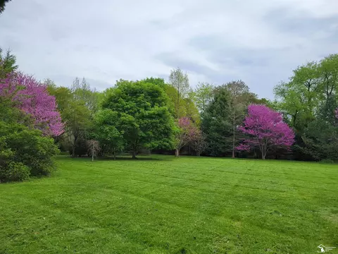 14 Lakeridge, Adrian, MI 49221