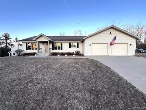 1108 Bruning, Niagara, WI 54151