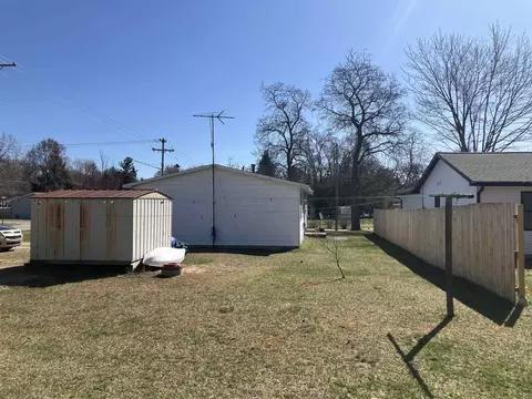 803 Warren, Gladwin, MI 48624 photo 5