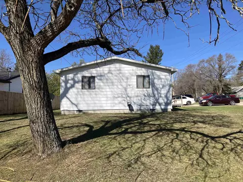 803 Warren, Gladwin, MI 48624 photo 2