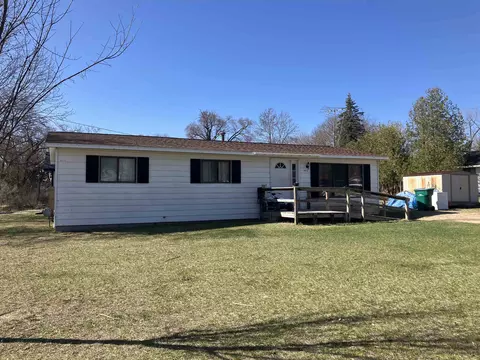 803 Warren, Gladwin, MI 48624