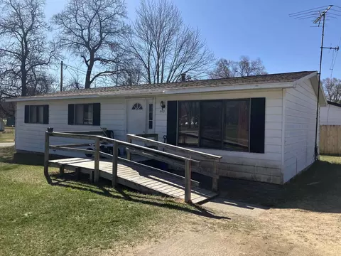 803 Warren, Gladwin, MI 48624 photo 7