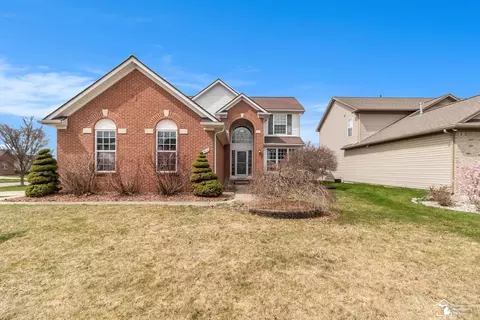 27612 E Mockingbird, Flat Rock, MI 48134 photo 2