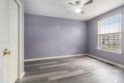 27612 E Mockingbird, Flat Rock, MI 48134 photo 12