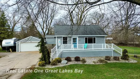 1992 S S Riv, Saginaw, MI 48609