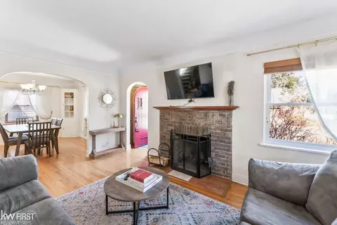2102 Mountain, Flint, MI 48503 photo 5