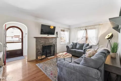 2102 Mountain, Flint, MI 48503 photo 6