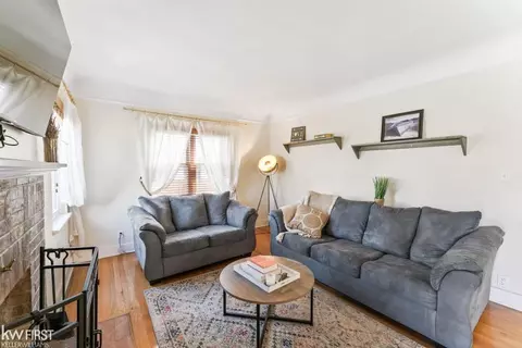 2102 Mountain, Flint, MI 48503 photo 4
