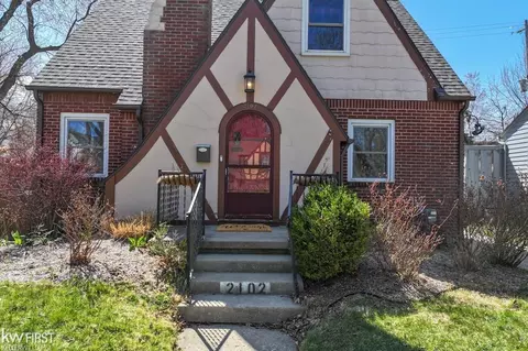 2102 Mountain, Flint, MI 48503 photo 2