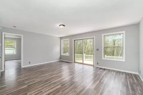 5474 Kings Way, Gladwin, MI 48624 photo 9
