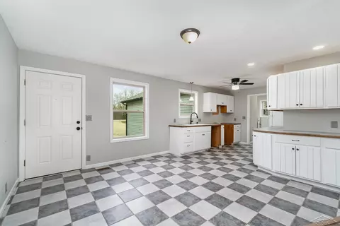 5474 Kings Way, Gladwin, MI 48624 photo 11