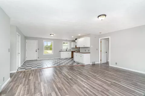 5474 Kings Way, Gladwin, MI 48624 photo 8