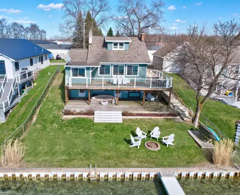 14252 Dartmouth, Fenton, MI 48430