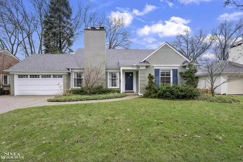 325 Stephens, Grosse Pointe Farms, MI 48236