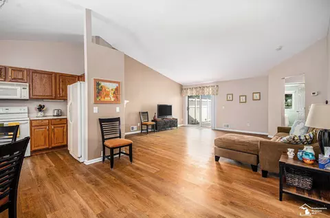 1155 Robin, Monroe, MI 48161 photo 3