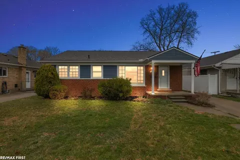 22953 Doremus, Saint Clair Shores, MI 48080