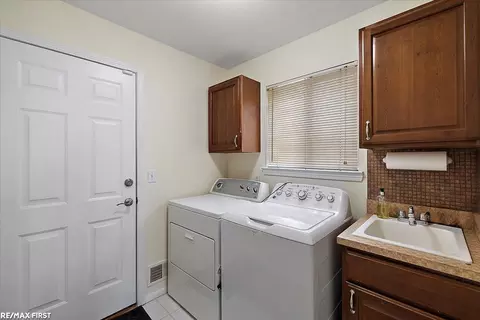 17459 Timber, Macomb, MI 48042 photo 23