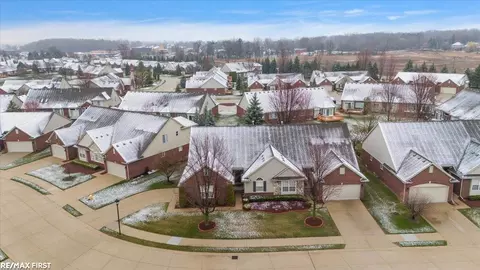 17459 Timber, Macomb, MI 48042 photo 34