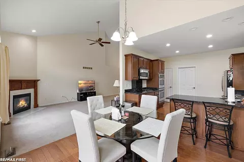 17459 Timber, Macomb, MI 48042 photo 12