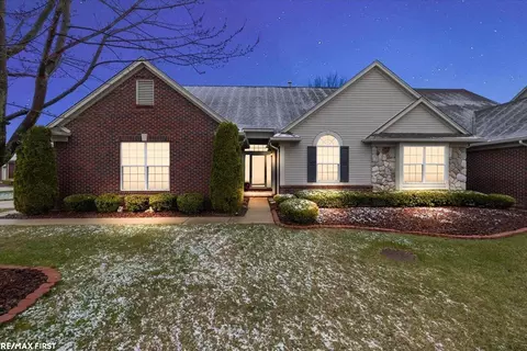 17459 Timber, Macomb, MI 48042