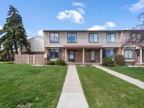 17090 Kingsbrooke, Clinton Township, MI 48038