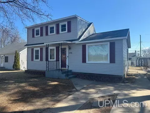 1326 N 23rd, Escanaba, MI 49829
