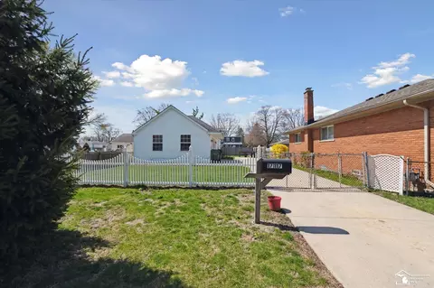17117 Oconnor, Allen Park, MI 48101