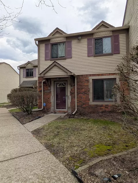 1571 Streamwood, Rochester Hills, MI 48309