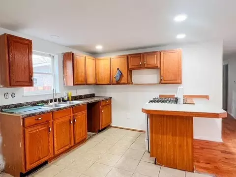 Kitchen - 511 Lansing, Harrison, MI 48625 photo 2 of 5