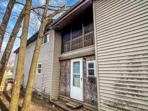 Exterior - 511 Lansing, Harrison, MI 48625 photo 6 of 7