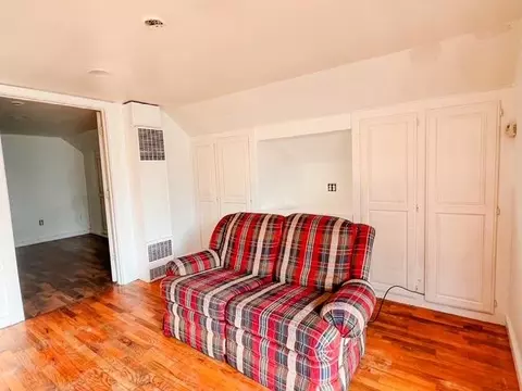Living - 511 Lansing, Harrison, MI 48625 photo 2 of 3
