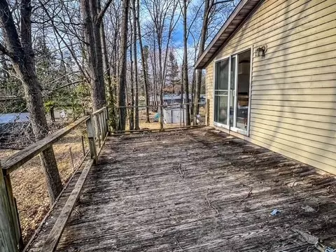 Exterior - 511 Lansing, Harrison, MI 48625 photo 5 of 7