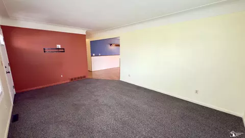 Living - 1259 N Roessler, Monroe, MI 48162 photo 2 of 3