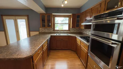 Kitchen - 1259 N Roessler, Monroe, MI 48162 photo 2 of 5