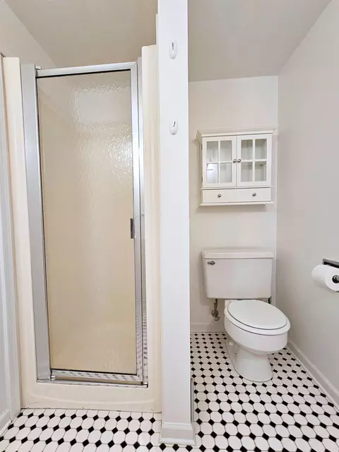 Bath - 3140 Vineyard, Flushing, MI 48433 photo 6 of 6